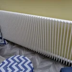 Трубчатый радиатор KZTO Параллели В 1-300-58 / 58 секц., 1-трубный, высотой 334 мм., шириной 1451 мм., боковое подключение,