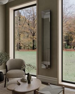 Настенный вертикальный конвектор Savva Chinook, высотой 2000 мм., шириной 300 мм., глубиной 90 мм., нижнее подключение, стальная панель