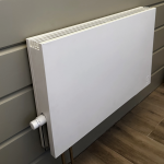 Конвектор настенного крепления ITF.200.150.1700/W/RAL 9016 (2419 Вт), высотой 200 мм., глубиной 130 мм., длиной 1700 мм., боковое/нижнее подключение